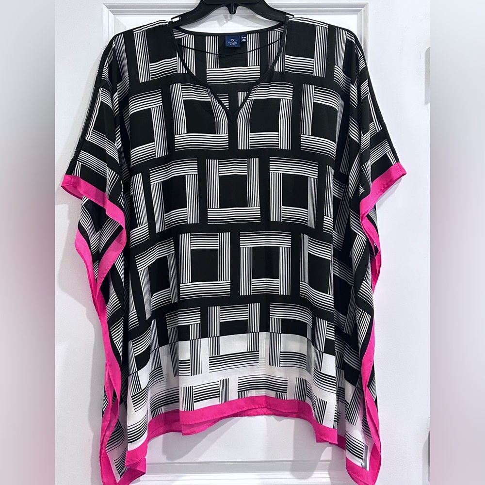 Kaari Blue Black and White Geometric Blouse with Pink Trim S/M